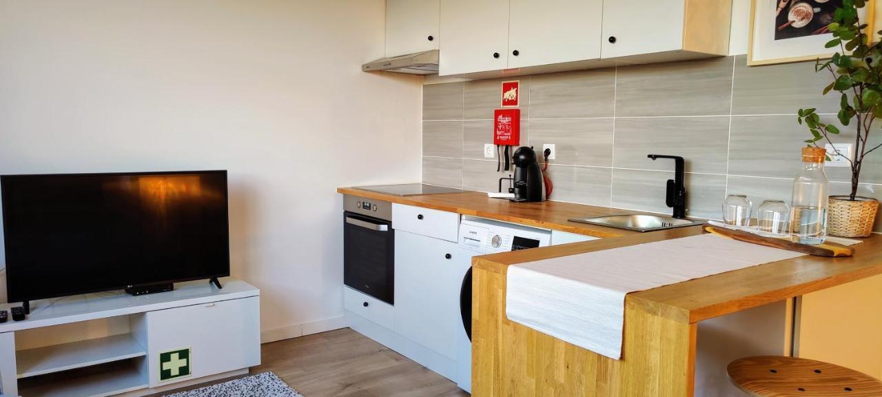 Stylish And Elegant Studio - Best View And Location In Coimbra Downton 외부 사진