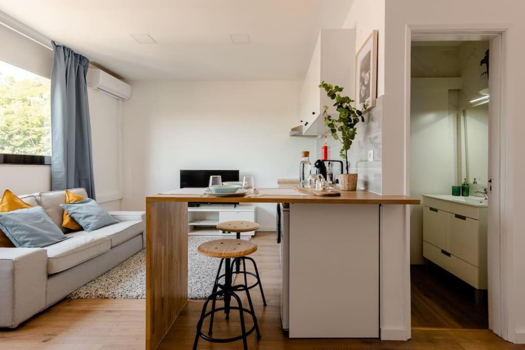 Stylish And Elegant Studio - Best View And Location In Coimbra Downton 외부 사진